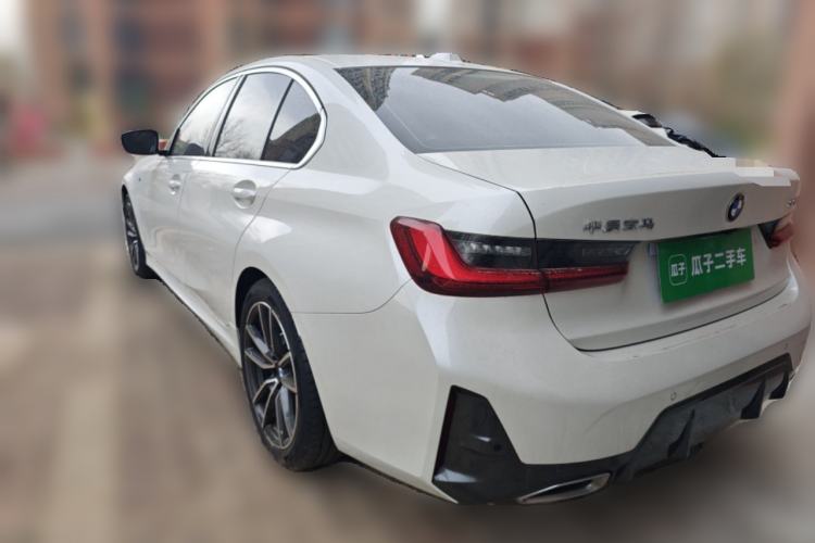 Used BMW 3 Series 2024 320i M Sport Package Rear Left 45 Deg