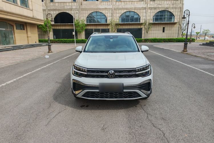 Used Volkswagen Tharu 2024 300TSI Two-Wheel-Drive Full Moon Edition
