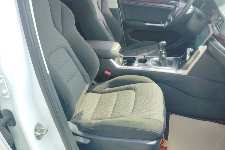 Used Haval H4 2019 1.5 GDIT Manual Elite Smart Connect Version China V Standard
