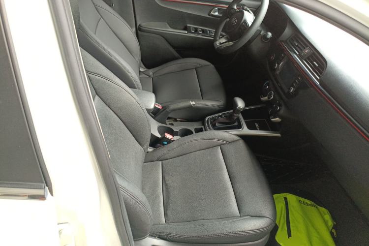 Used Kia KX Cross 2017 1.4L AT GLS
