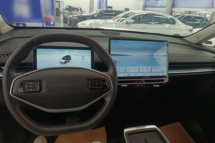 Used Venucia VX6 2023 520 Pro