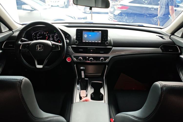 Used Honda Accord 2018 260TURBO Elite Edition China VI Center Console