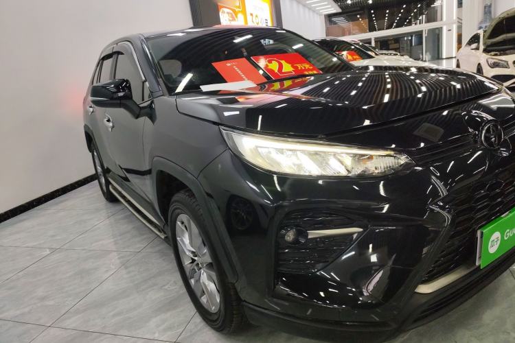 Used Toyota Wildlander 2021 2.0L CVT Two-Wheel Drive Luxury Edition Front Right 45 Deg