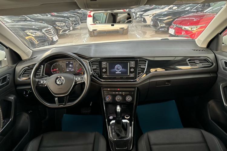 Used Volkswagen T-ROC 2018 280TSI DSG Two-Wheel Drive Comfort Version China VI Standard Interior 1