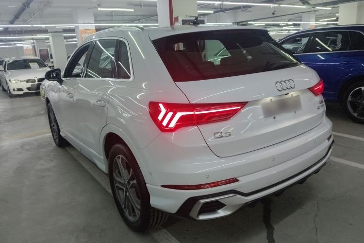 Used Audi Q3 2024 40 TFSI Fashion Dynamic Model
