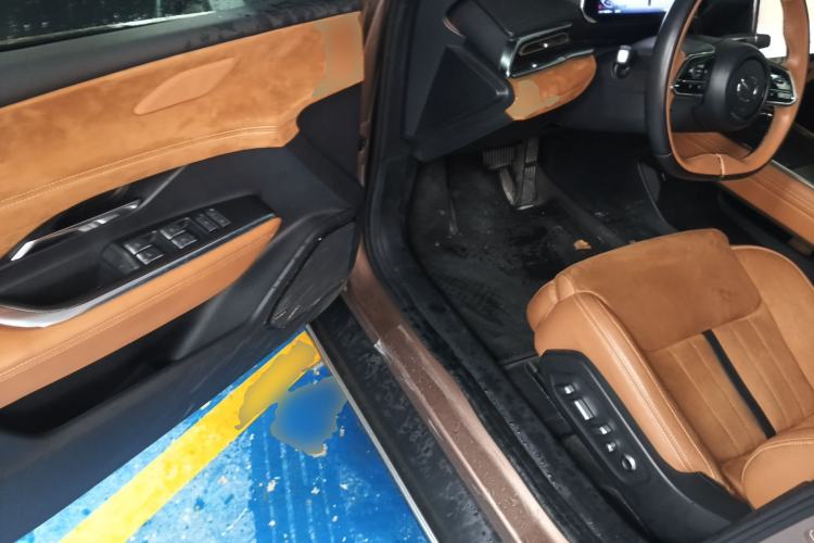 Used Mazda EZ-6 2024 Range-Extended 200 Luxury Edition Driver Seat