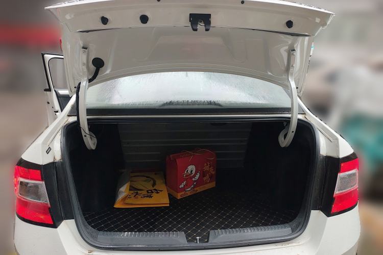 Used Skoda Rapid 2019 1.5L Automatic Comfort Edition China VI Standard