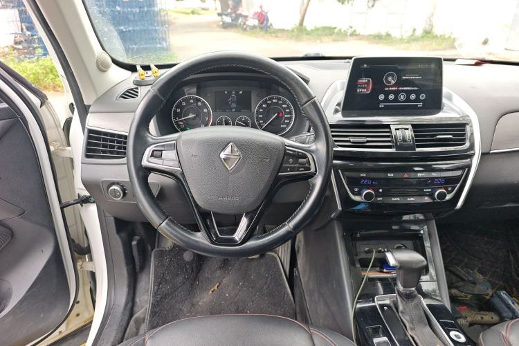 Used BORGWARD BX5 2017 20TGDI Automatic Two-Wheel Drive Entry-Level Edition
