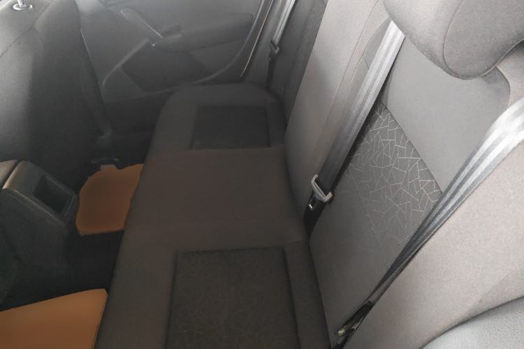 Used Volkswagen Lavida 2013 Revised Classic 1.6L Manual Fashion Edition Left Rear Seat