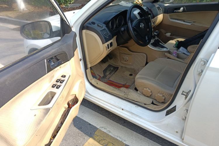 Used Brilliance H330 2013 1.5L Automatic Luxury Model
