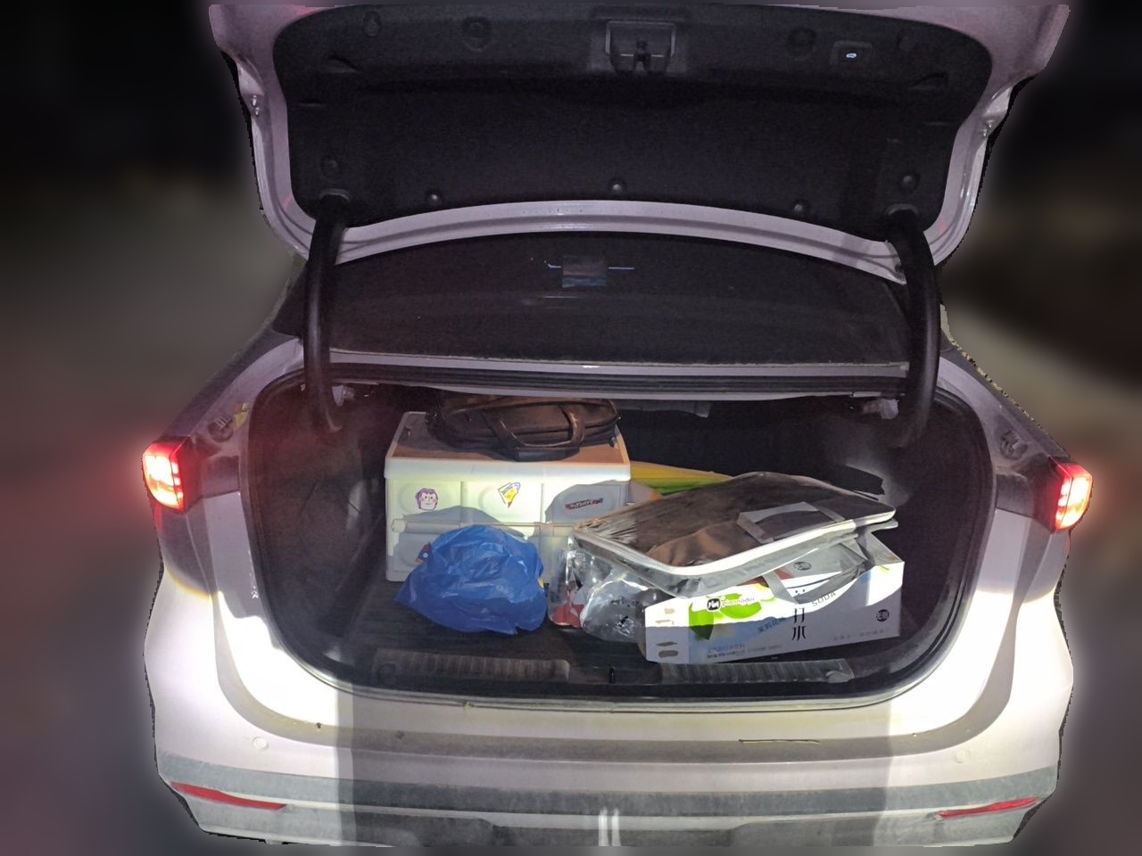 Geely Galaxy L6 2024 125km Creative Edition — снимка 19