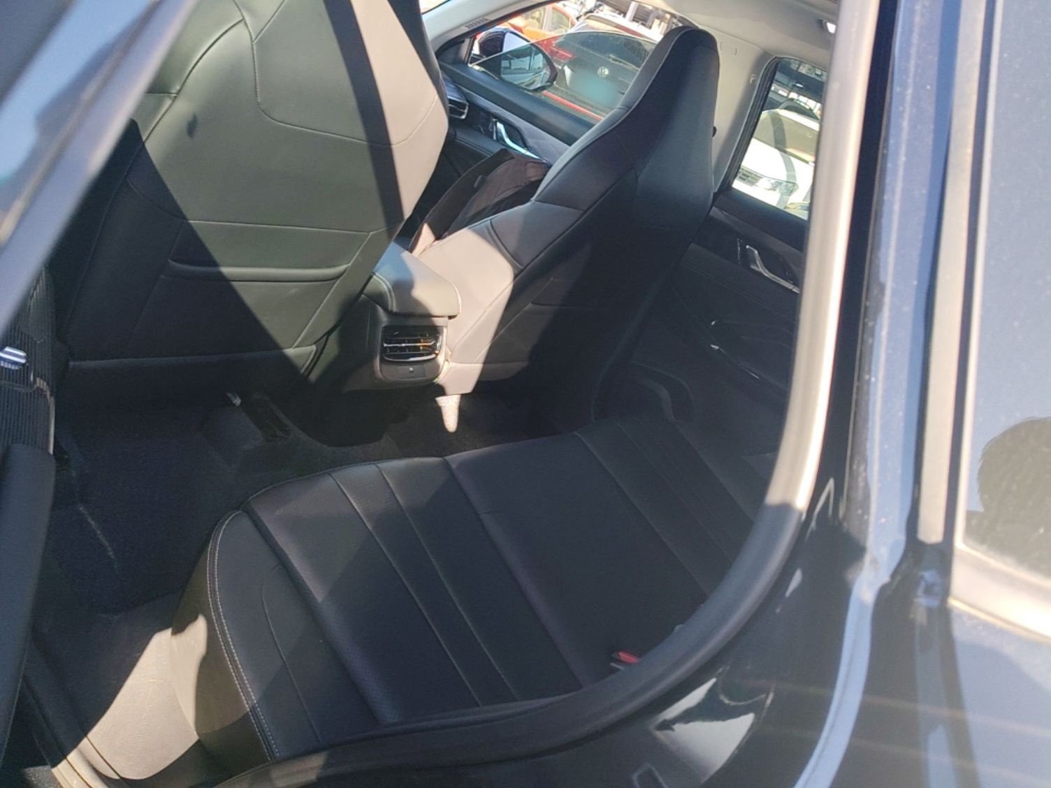 Dongfeng Aeolus Mage 2023 DH-i 1.5T Luxury Edition — снимка 20