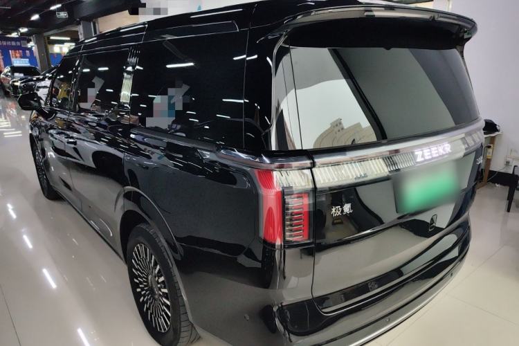 Used Zeekr 009 2024 Six-Seat Executive Version 4WD 108 kWh