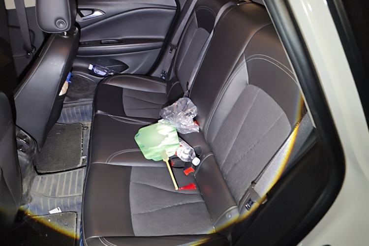 Used Buick Verano 2018 Sedan 20T Dual-Clutch Leading Model Left Rear Seat