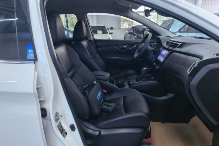 Used Nissan Qashqai 2022 2.0L CVT XV Smart Enjoyment Version Right Front Seat