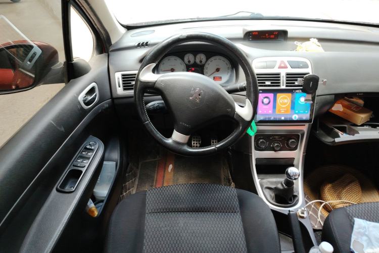 Used Peugeot 307 2013 1.6L Manual CROSS Steering Wheel