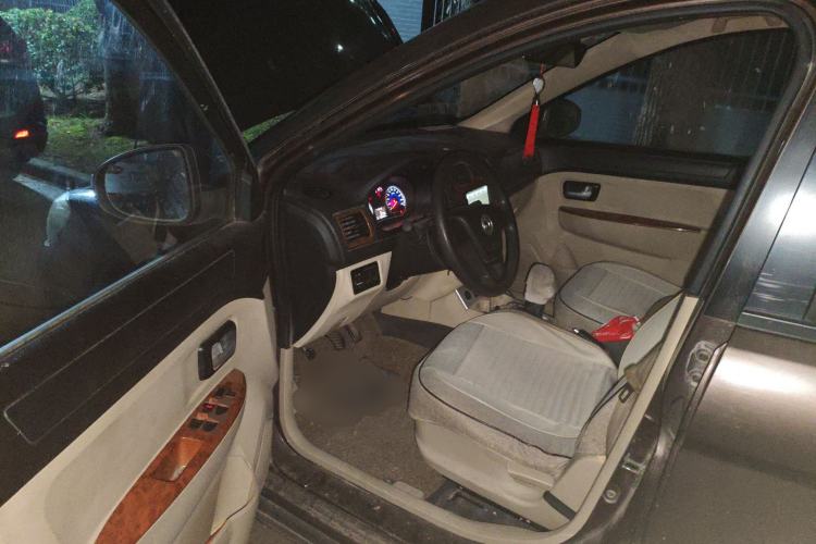 Used Dongfeng Fengon 330 2014 1.5L Manual Utility Version DK15
