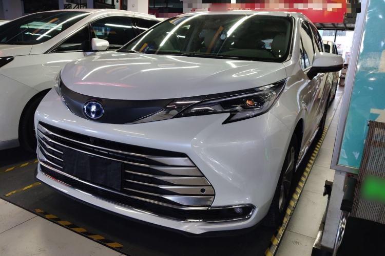 Used Toyota SIENNA 2023 2.5L Hybrid Comfort Edition