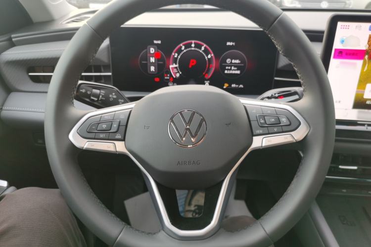 Used Volkswagen Lavida 2026 Pro 300TSI Starry Zhi Yi Edition Steering Wheel