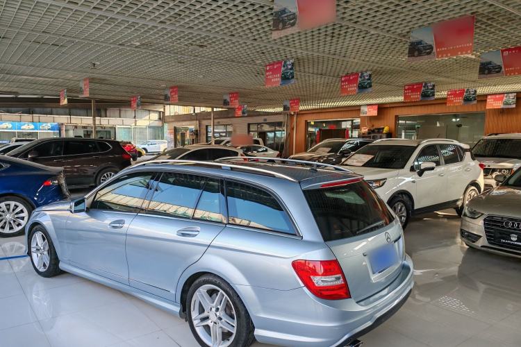 Used Mercedes-Benz C-Class 2011 C 200 Luxury Sport Touring Edition
