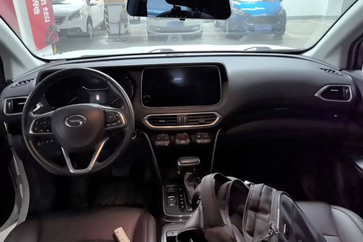 Used GAC Trumpchi GS4 2019 270T Automatic Two-Wheel Drive Luxury Smart Connectivity Model Center Console