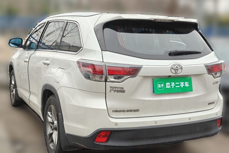 Used Toyota Highlander 2017 2.0T Two-Wheel Drive Luxury Edition 7 Seats Rear Left 45 Deg