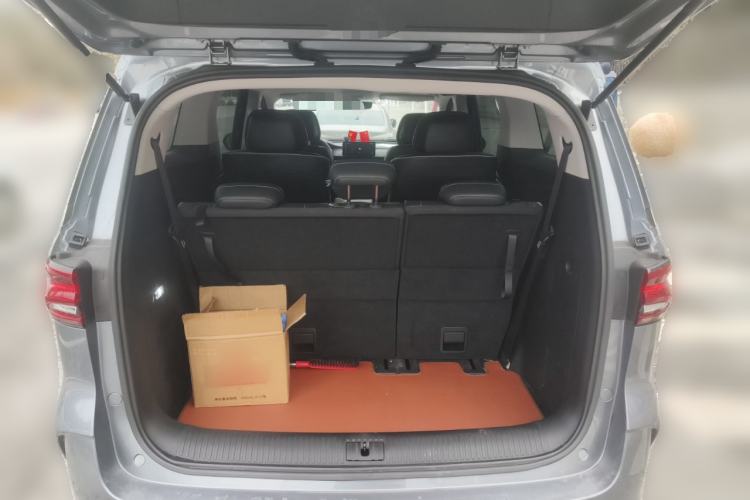 Used Roewe iMAX8 2022 400TGI Flagship Edition
