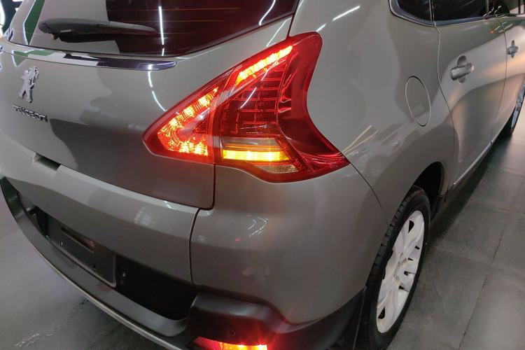 Used Peugeot 3008 2015 2.0L Automatic Classic Edition