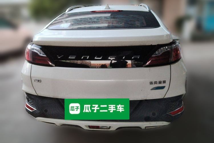 Used Venucia T90 2017 2.0L CVT Leading Edition