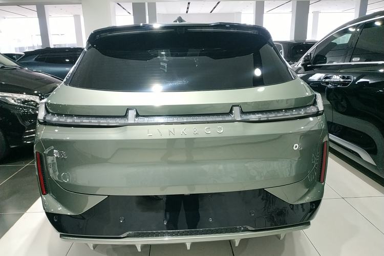 Used Lynk & Co 08 EM-P 2023 220km All-Wheel-Drive Performance Halo