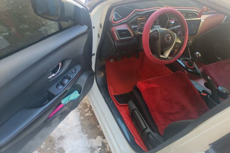 Used Nissan Lannia 2018 1.6L Manual Cool Trendy Sound Edition Driver Seat