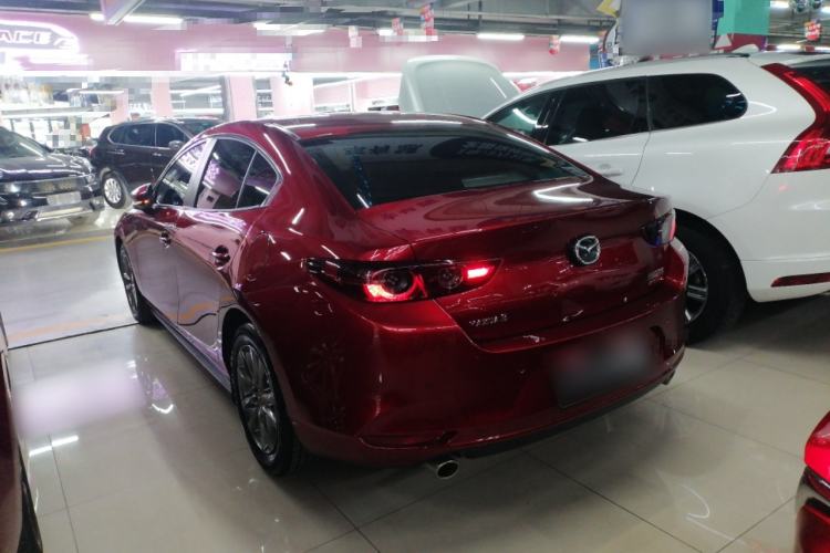 Used Mazda Mazda 3 Axela 2020 1.5L Automatic Luxury Version