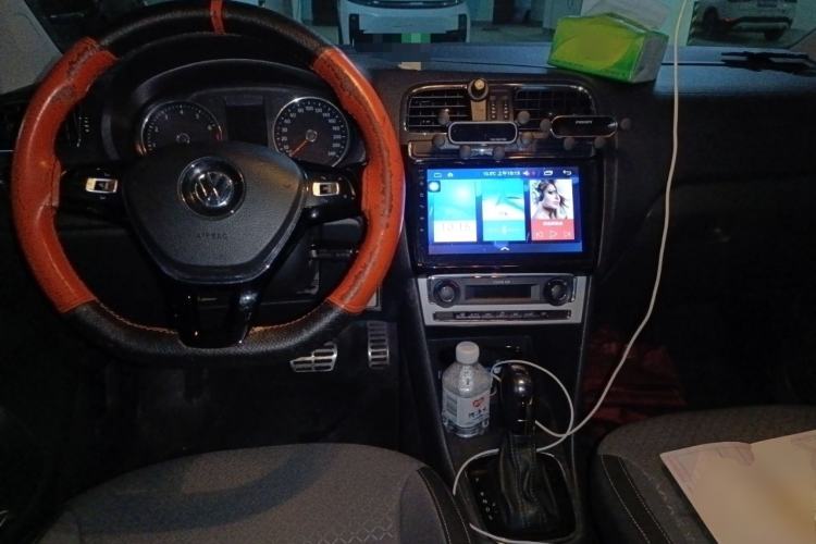 Used Volkswagen Polo 2016 1.6L Cross Polo Automatic
