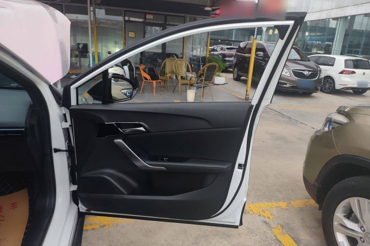 Used MG 4 EV 2022 425 km Luxury Edition
