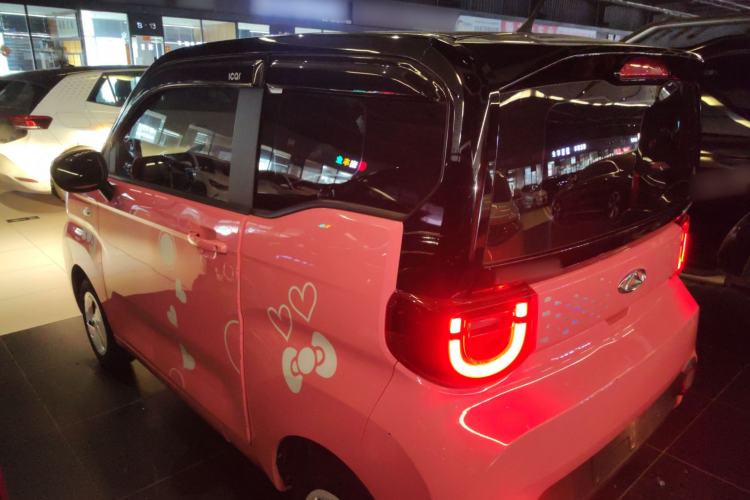 Used Chery QQ Ice Cream 2022 170km Sundae Phosphate Lithium-Ion
