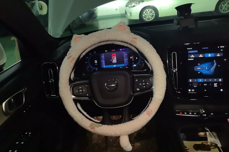 Used Volvo XC40 2023 B3 Zhiyuan Luxury Edition