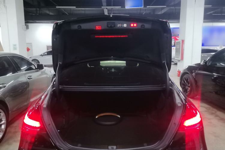 Used Mercedes-Benz E-Class 2023 Restyled E 300 L Sporty and Stylish Edition Trunk