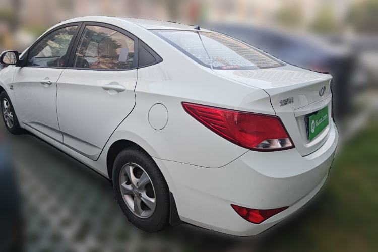Used Hyundai Verna (older generation) 2014 1.4L Automatic Smart GLS Rear Left 45 Deg