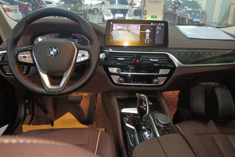 Used BMW 5 Series 2021 525Li Luxury Package
