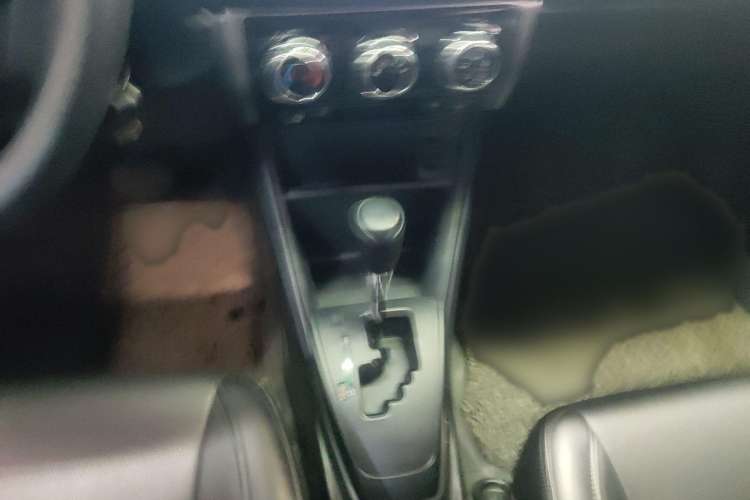 Used Toyota YARiS L Zhi Xuan 2019 1.5E CVT Dynamic Edition China VI compliant