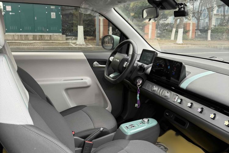 Used CHANGAN Lumin 2022 210km Sweet Edition Interior 2