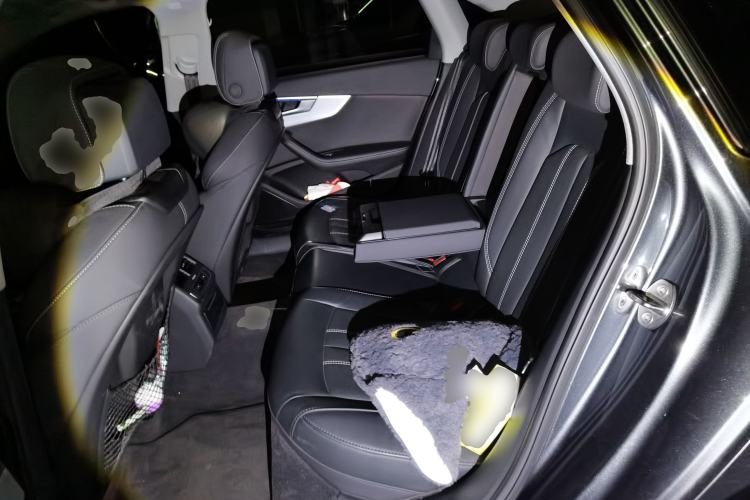 Used Audi A4L 2022 40 TFSI Luxury Dynamic Model