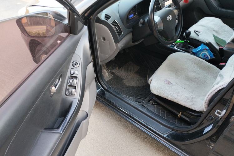 Used Hyundai Celesta 2011 1.6L Manual Comfort Edition Driver Seat