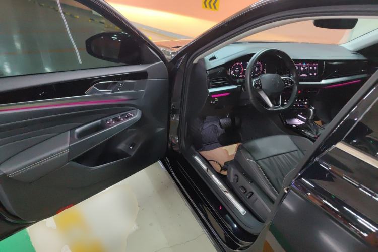 Used Volkswagen Passat 2023 Facelift 330TSI Luxury Edition