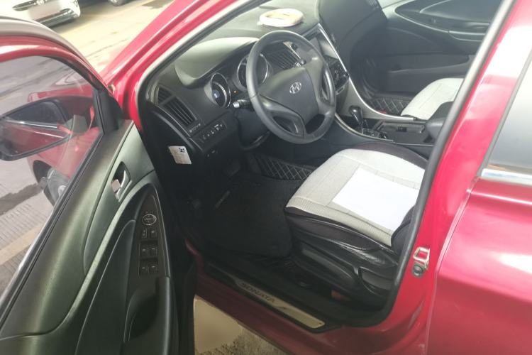 Used Hyundai Sonata 2011 2.0L Automatic Fashion Edition Driver Seat