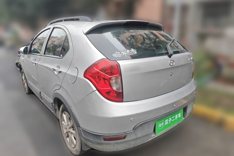 Used JAC Heyue A13RS 2014 CROSS 1.3L Manual Comfort Model
