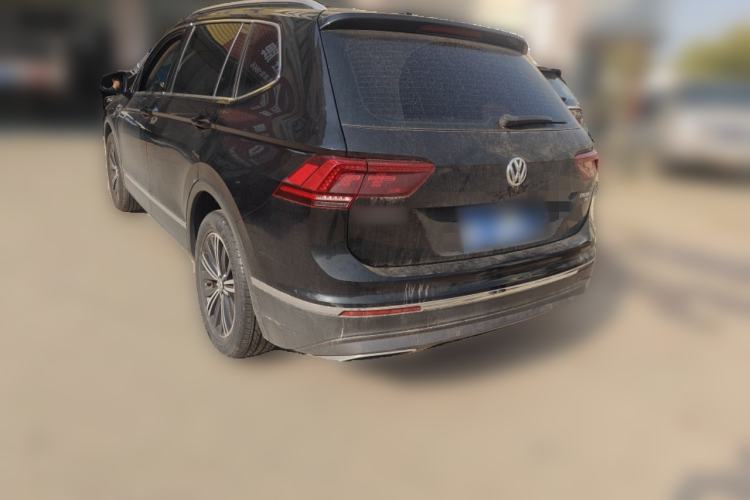 Used Volkswagen Tiguan L 2017 380TSI Automatic All-Wheel-Drive Luxury Edition Rear Left 45 Deg