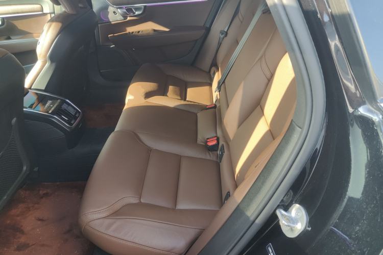 Used Volvo S90 2023 B5 Zhiyuan Luxury Edition