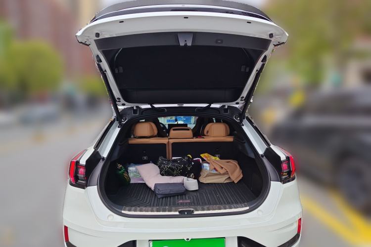 Used Zeekr 001 2023 WE Edition 86 kWh Trunk