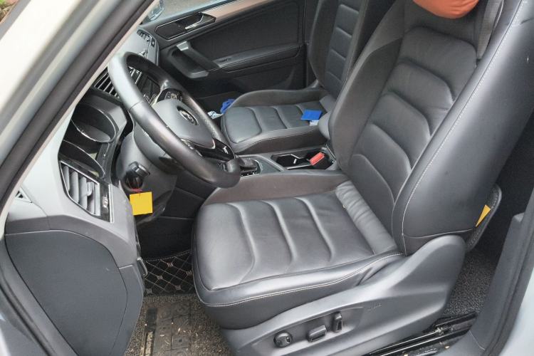 Used Volkswagen Tiguan L New Energy 2019 430 PHEV Hybrid Luxury Edition Left Front Seat